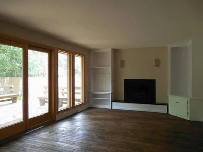 $399,900 | 1439 Ivanhoe Road, Ludington, MI 49431