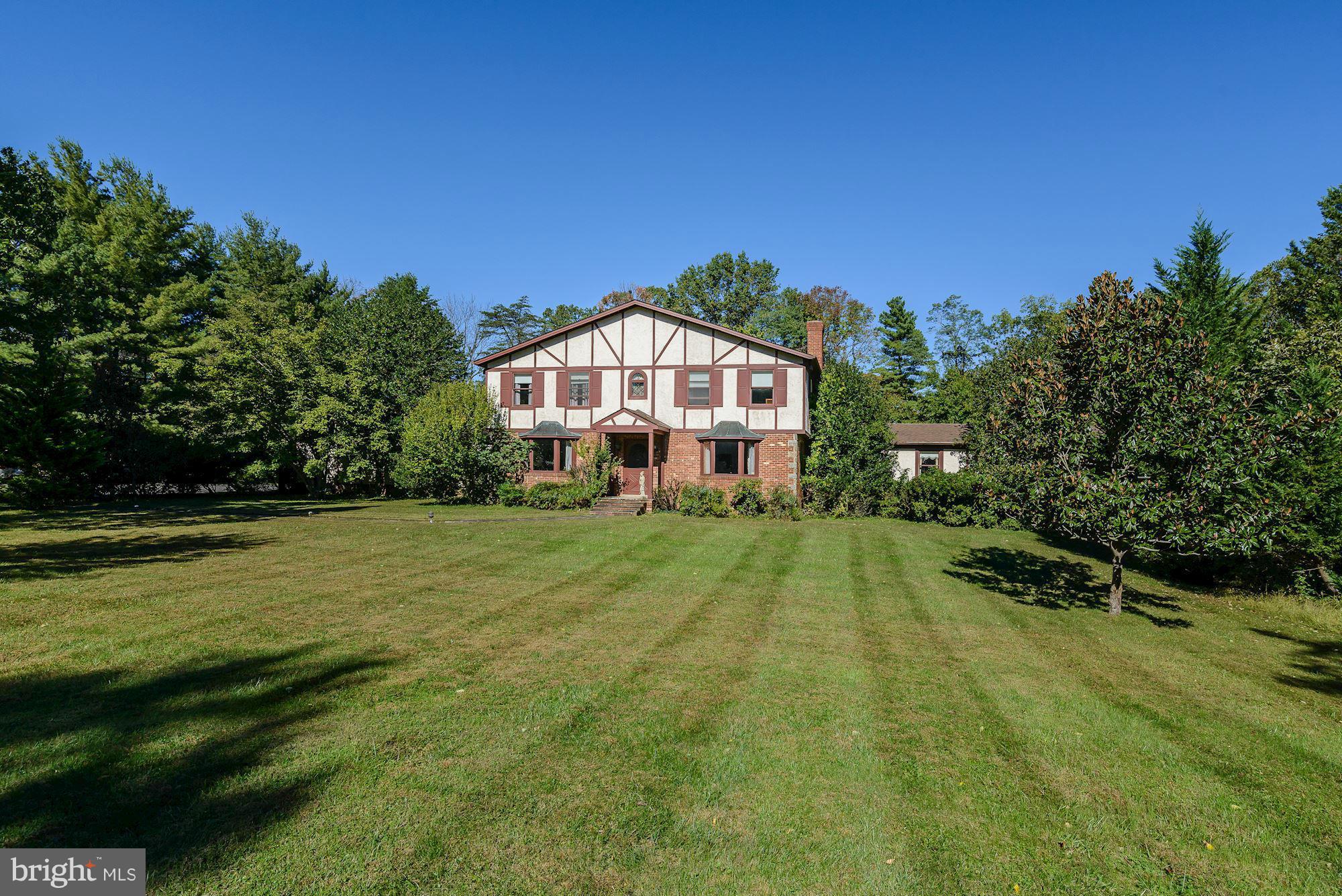 9401 Persimmon Tree Road Potomac, MD 20854 - Photo 1 of 18 Front