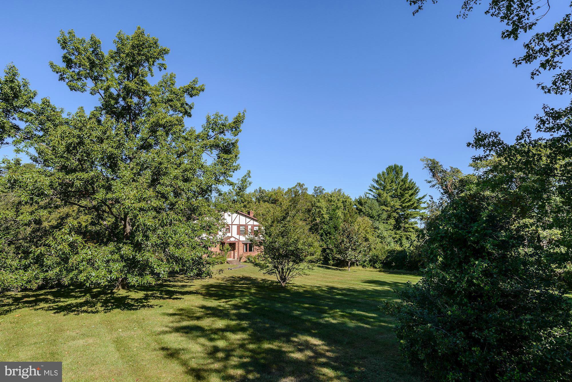 9401 Persimmon Tree Road Potomac, MD 20854 - Photo 14 of 18 Exterior (General)