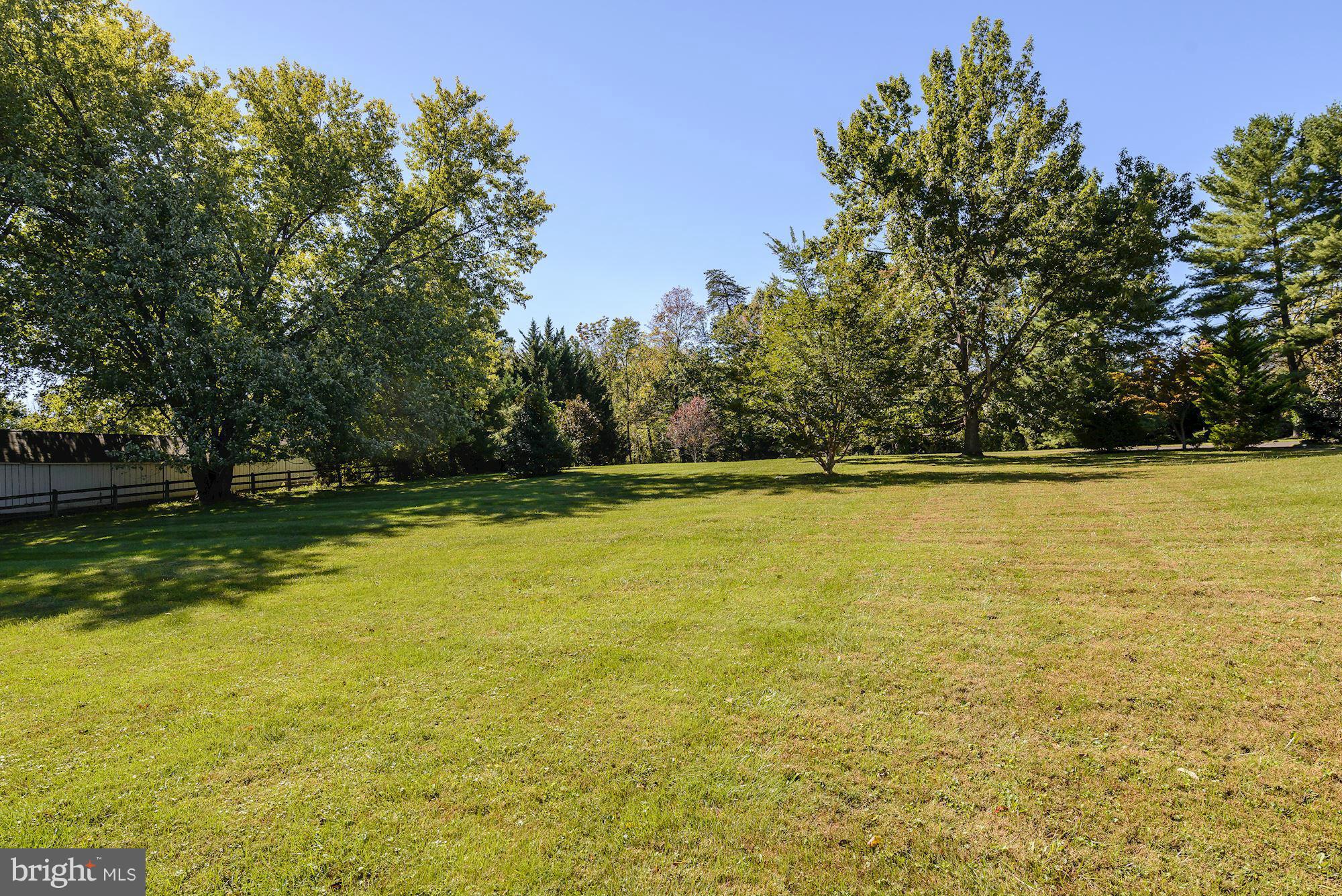 9401 Persimmon Tree Road Potomac, MD 20854 - Photo 16 of 18 Exterior (General)