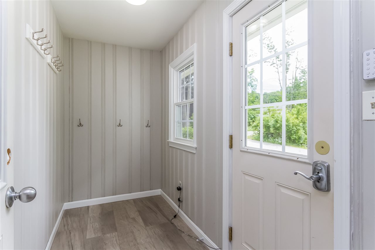 1 Floyd Road Derry, NH 03038 - Photo 11 of 40
