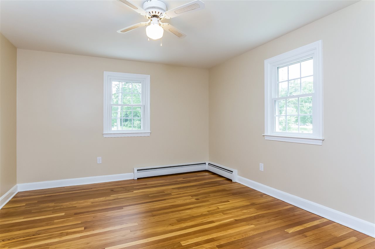 1 Floyd Road Derry, NH 03038 - Photo 32 of 40