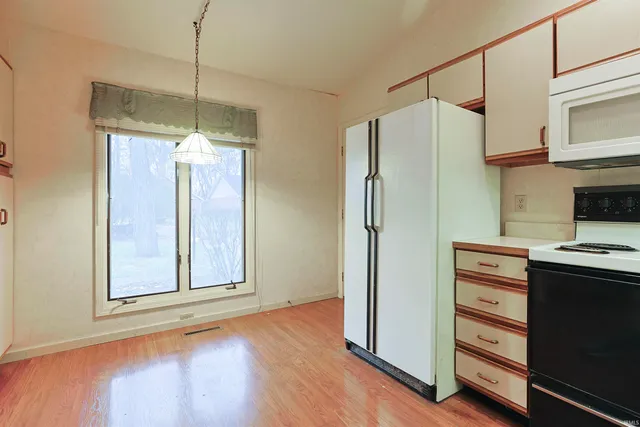 $230,000 | 626 Rivers Edge Court, Mishawaka, IN 46544