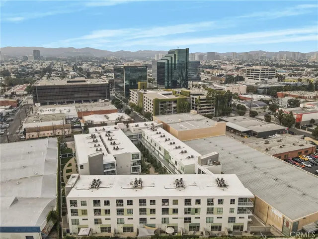 $765,000 | 11500 Tennessee Avenue, Unit 331, Los Angeles, CA 90064