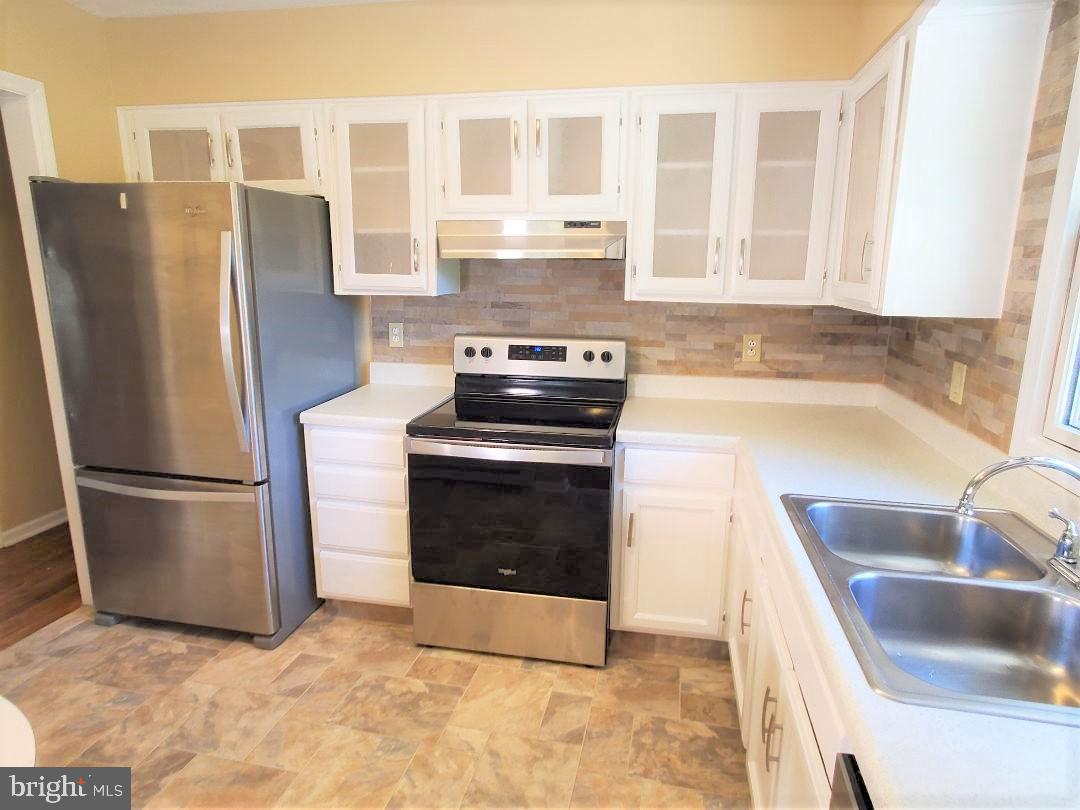 2513 Leisczs Bridge Road Reading, PA 19605 - Photo 3 of 12