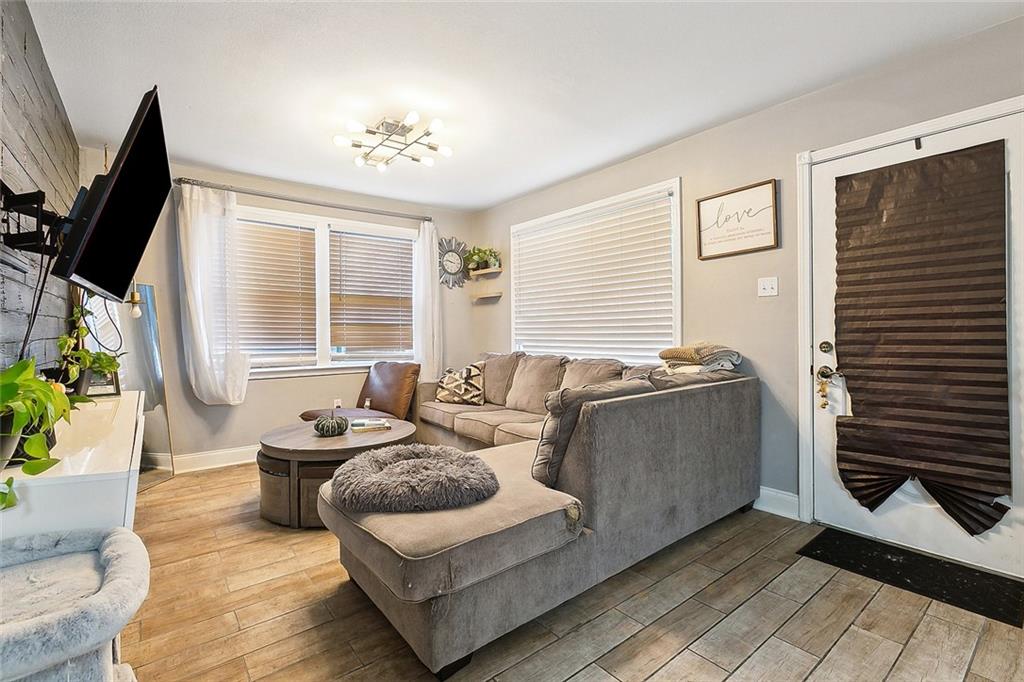 313 Alpaca Drive Arabi, LA 70032 - Photo 2 of 11