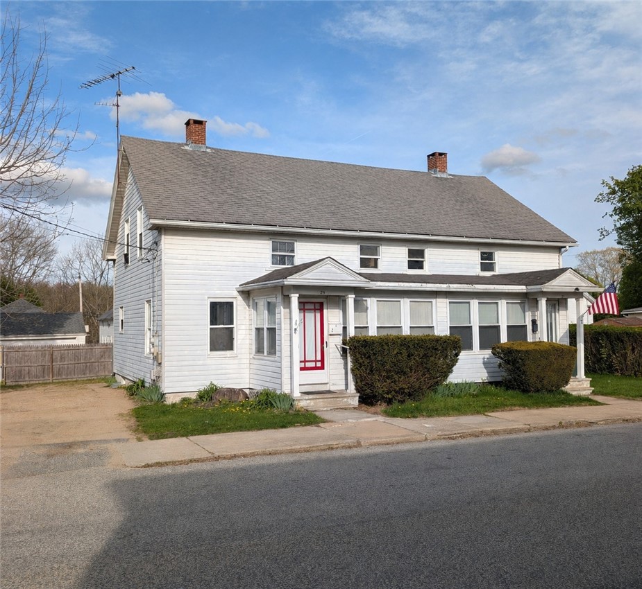 29 Anthony Street Coventry, RI 02816 - Photo 32 of 33 Exterior front with driveway