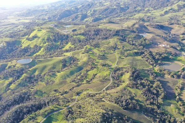 $2,000,000 | 594 Artisan Circle, Geyserville, CA 95441