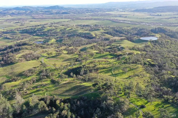 $2,000,000 | 594 Artisan Circle, Geyserville, CA 95441