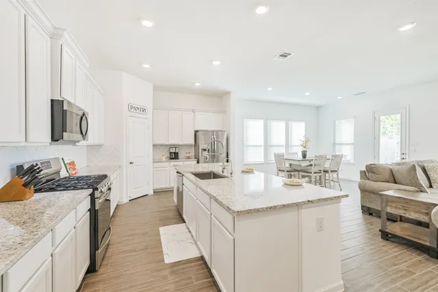 $412,000 | 9411 Thornbluff Crk Court, Porter, TX 77365