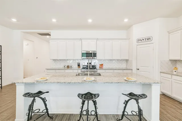 $412,000 | 9411 Thornbluff Crk Court, Porter, TX 77365