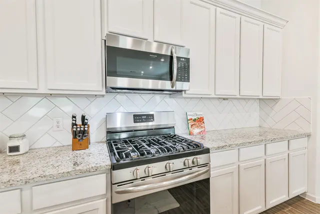 $412,000 | 9411 Thornbluff Crk Court, Porter, TX 77365