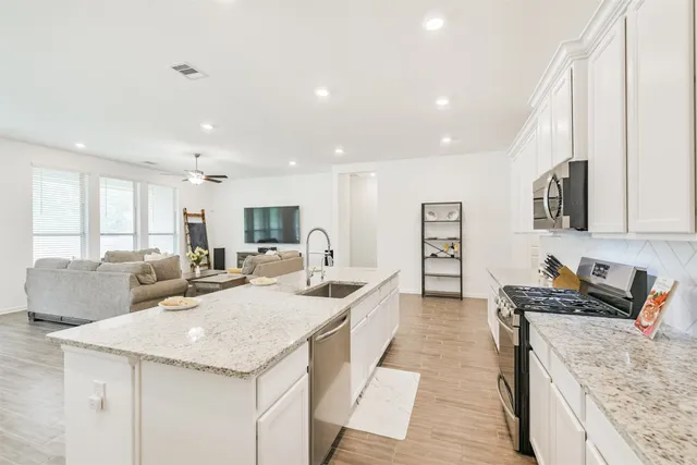 $412,000 | 9411 Thornbluff Crk Court, Porter, TX 77365