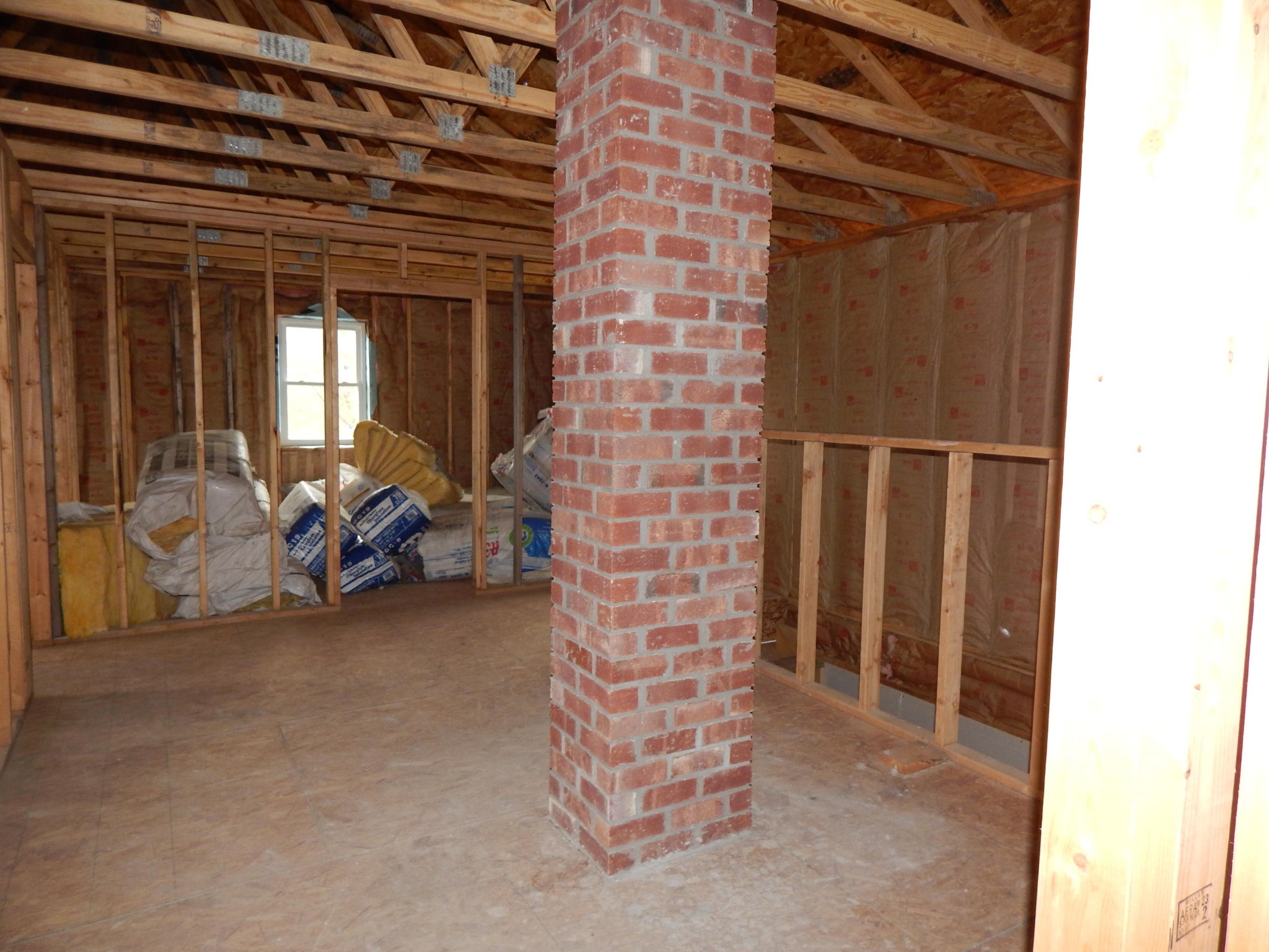 539 Glades Road Sunbright, TN 37872 - Photo 17 of 28 a view of a room with gym equipment