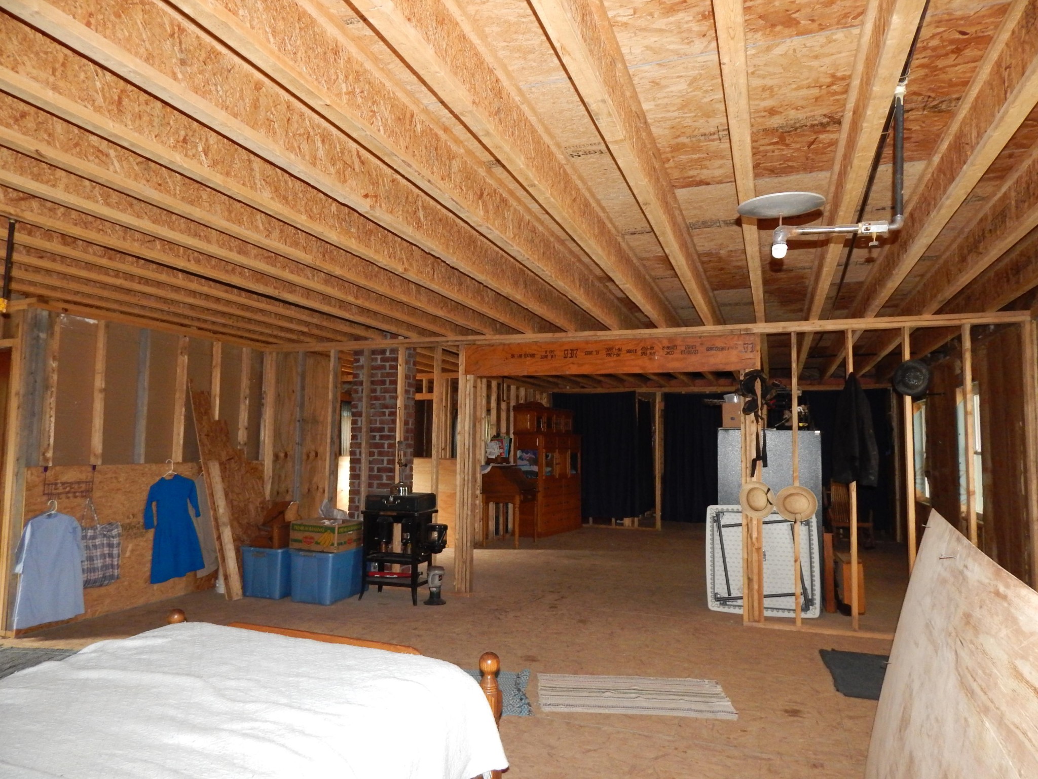 539 Glades Road Sunbright, TN 37872 - Photo 18 of 28 a view of a room with furniture