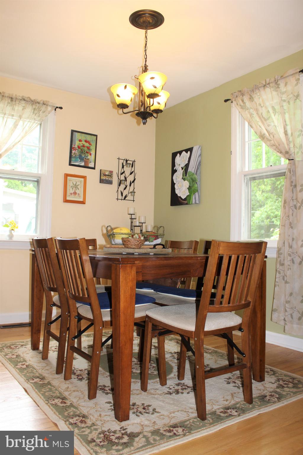 604 Durham Road Langhorne, PA 19047 - Photo 8 of 33 Diningroom