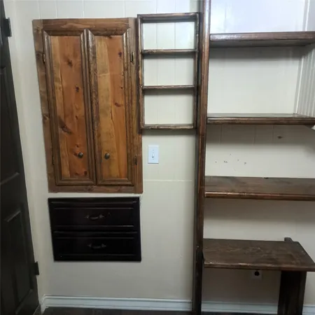 a view of walk in closet