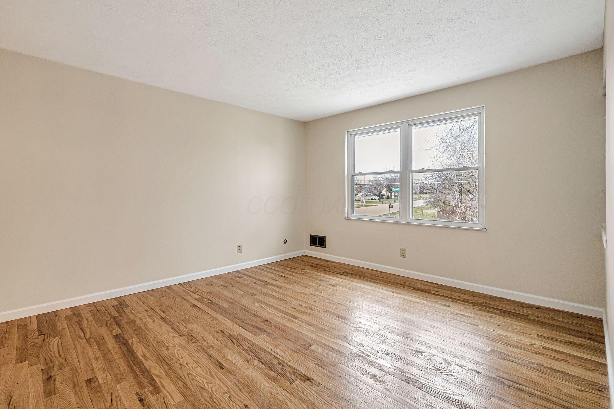 2801 Snouffer Road Columbus, OH 43235 - Photo 19 of 43 Owner's suite