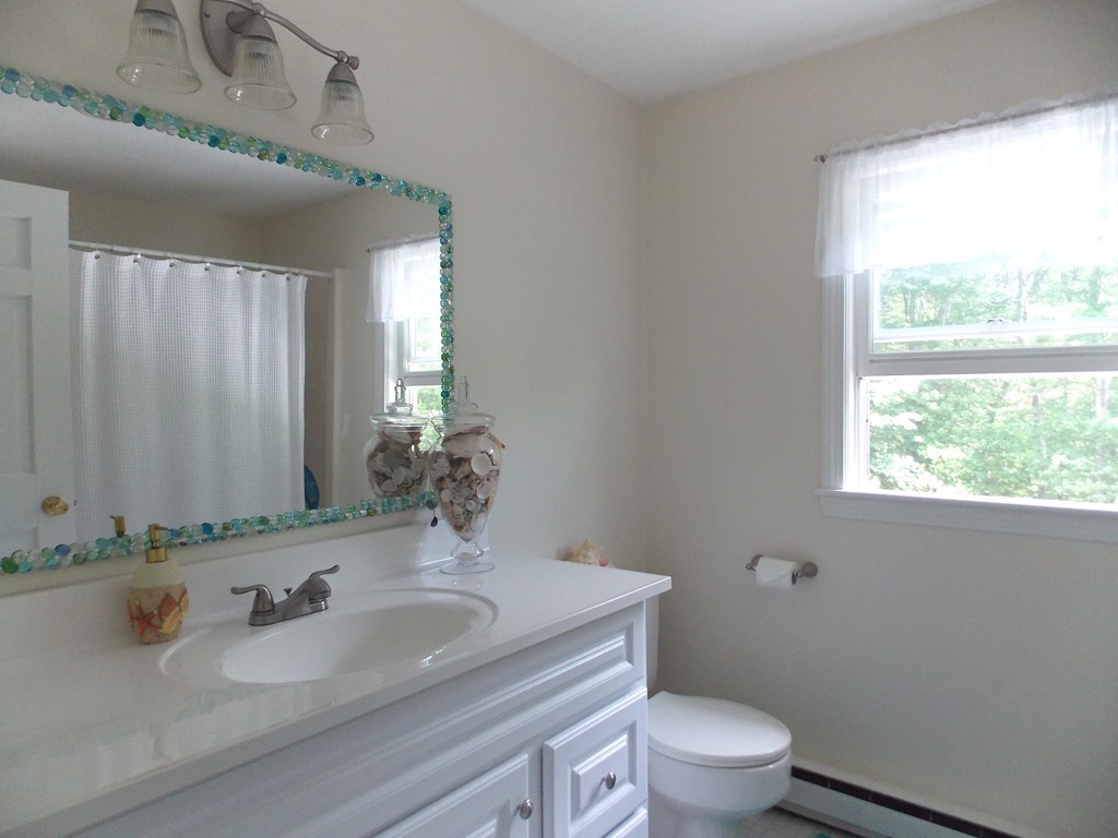 9 Philip Road Hudson, MA 01749 - Photo 15 of 20