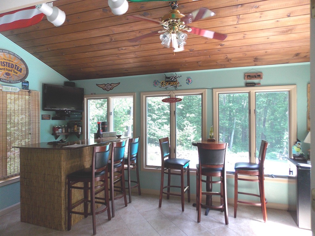 9 Philip Road Hudson, MA 01749 - Photo 6 of 20