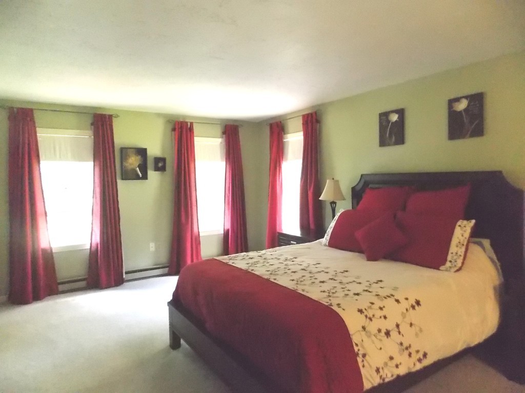 9 Philip Road Hudson, MA 01749 - Photo 10 of 20