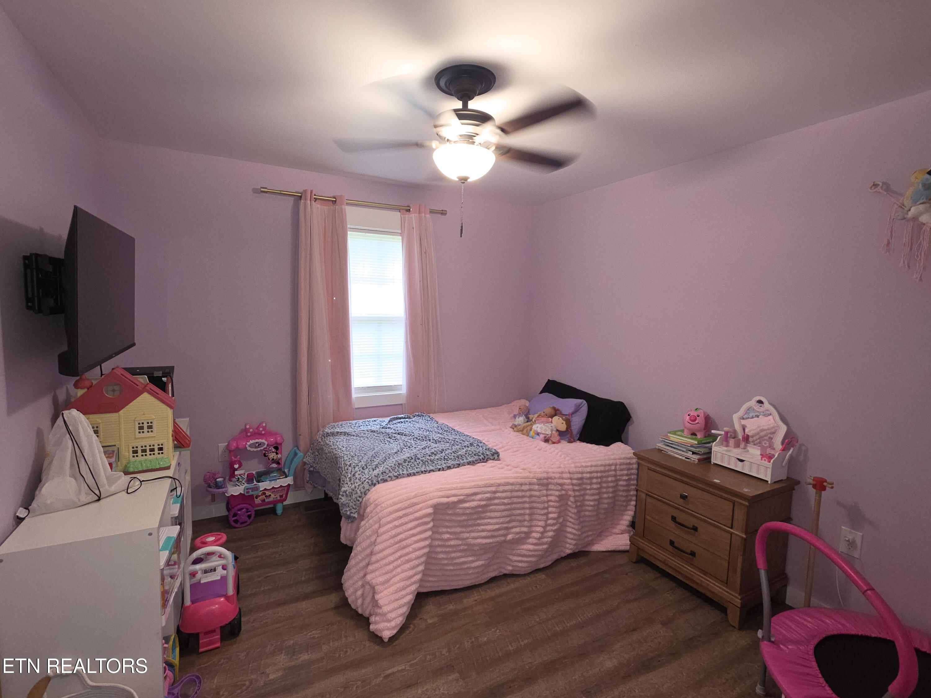 144 Stratford Road Harrogate, TN 37752 - Photo 16 of 19 20260728_173147