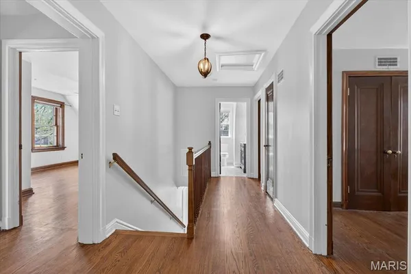 $799,900 | 1 Forest Glen Lane, Kirkwood, MO 63122