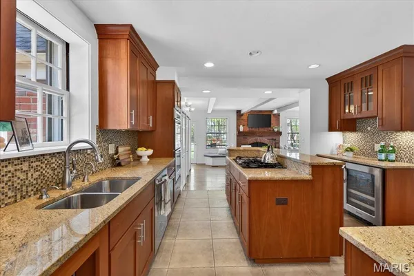 $799,900 | 1 Forest Glen Lane, Kirkwood, MO 63122
