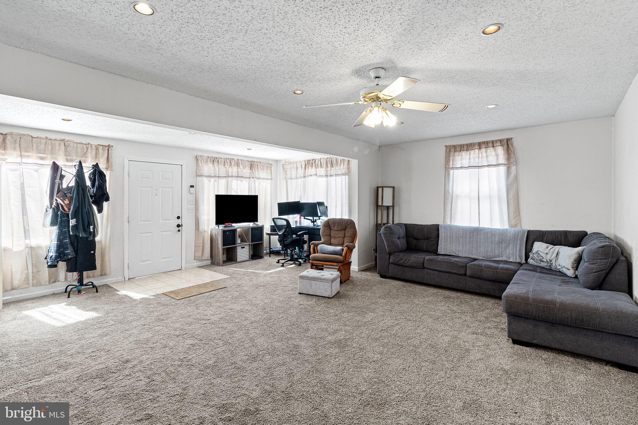 372 Wheat Road Vineland, NJ 08360 - Photo 3 of 21 Gallery Image 3