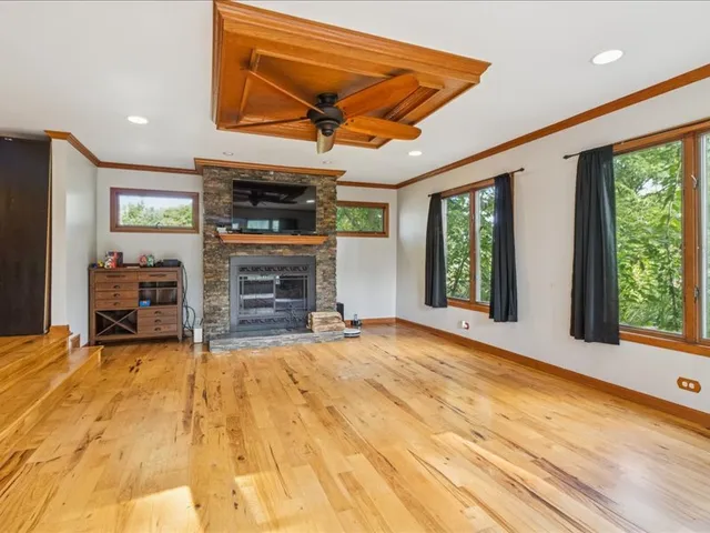 $394,900 | 1920 Heather Lane, Joliet, IL 60431