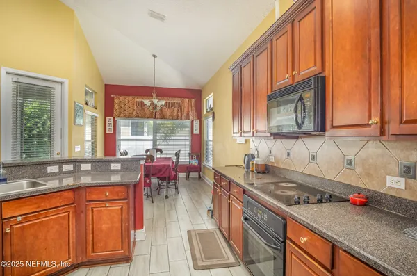 $800,000 | 4536 Ecton Lane East, Jacksonville, FL 32246