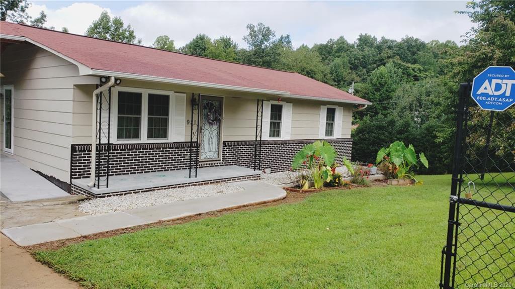 921 Gaddy Road South Nebo, NC 28761 - Photo 2 of 16 Gallery Image 2