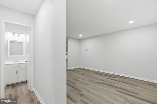 $564,900 | 2006 Headlands Circle, Reston, VA 20191