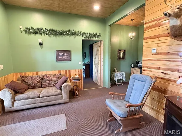 $189,000 | 401 North Busch Avenue, Mountain Grove, MO 65711