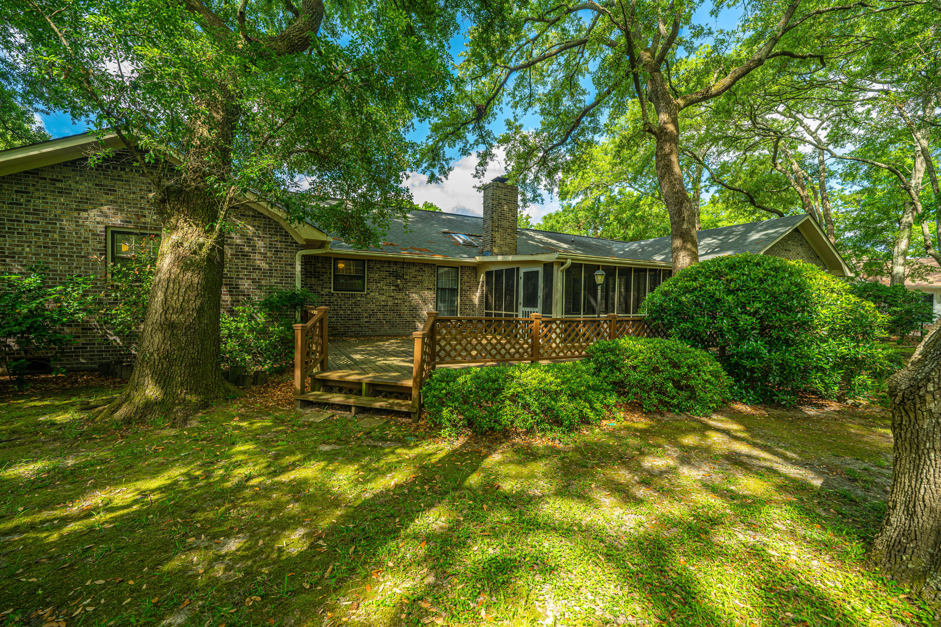 19 Brigadier Drive Charleston, SC 29407 - Photo 2 of 53 19BrigadierDr046