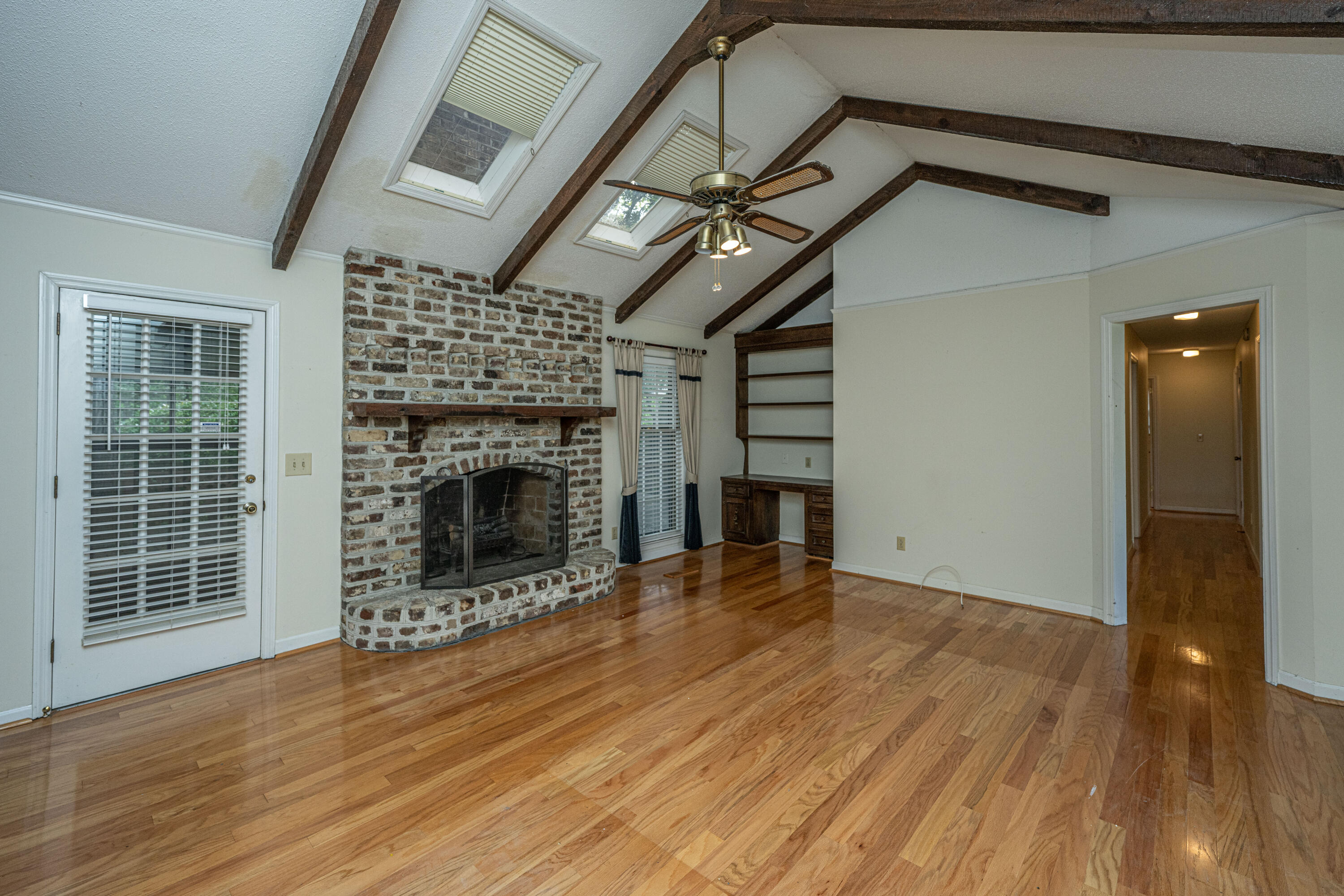 19 Brigadier Drive Charleston, SC 29407 - Photo 3 of 53 19BrigadierDr015