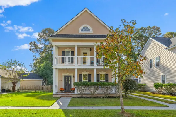 $689,000 | 1716 Alan Brooke Drive, Mount Pleasant, SC 29466