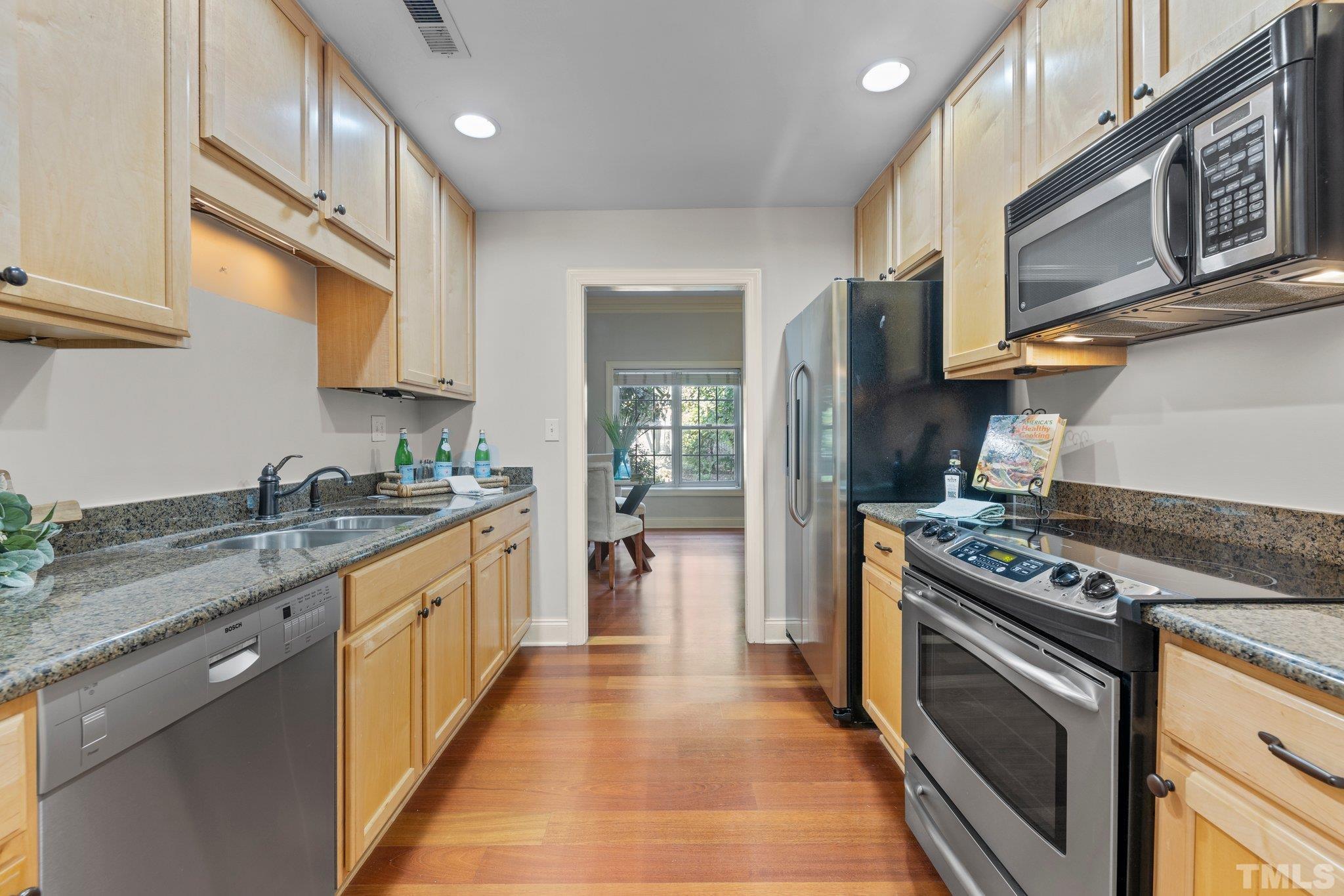 1109 Wake Forest Road, Unit B Raleigh, NC 27604 - Photo 7 of 27