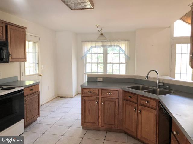 7325 Peppermill Road King George, VA 22485 - Photo 10 of 16 Kitchen