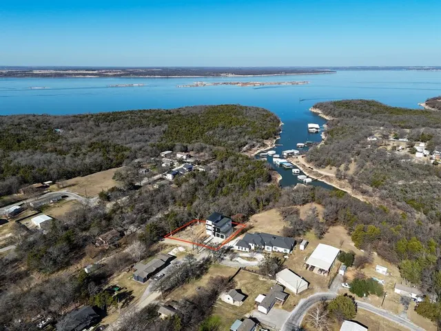 $850,000 | 320 Bentwood Drive, Pottsboro, TX 75076