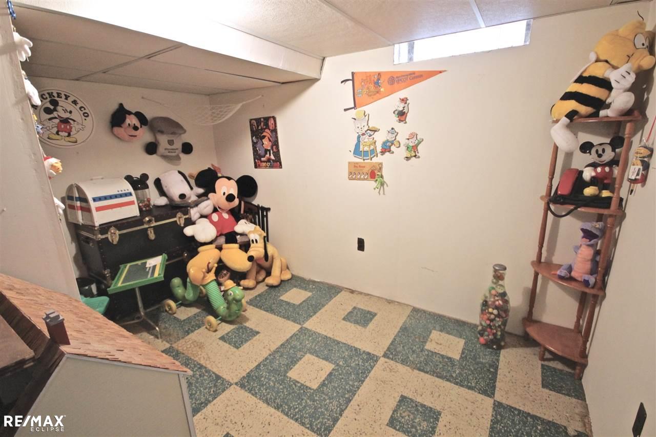 17851 Airport Road Fraser, MI 48026 - Photo 24 of 36 Gallery Image 24