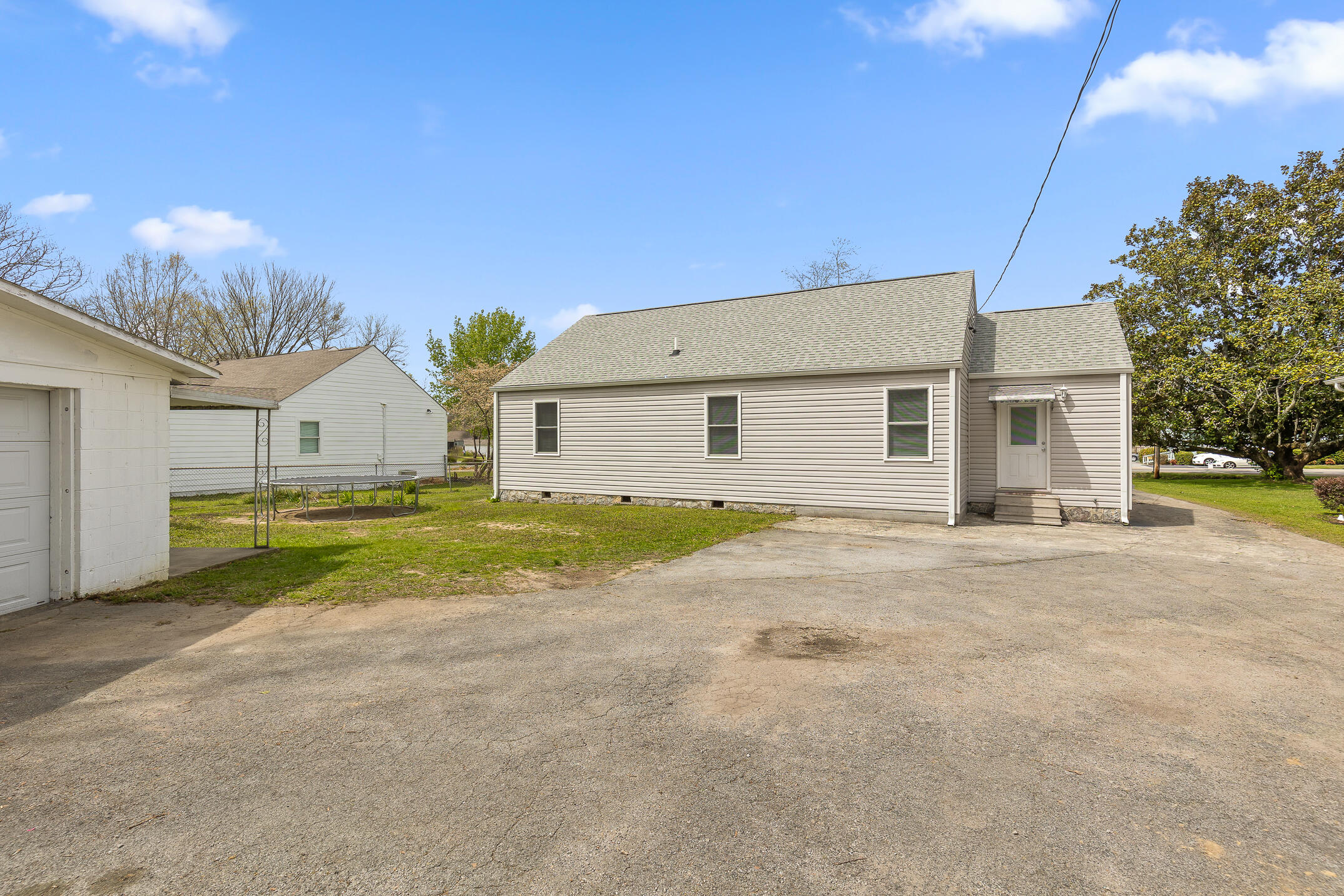 6246 East Brainerd Road Chattanooga, TN 37421 - Photo 22 of 28 EBrainerd-16