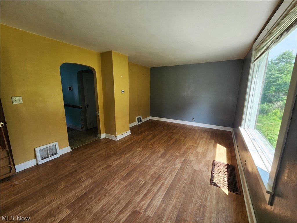 3448 Seifert-Lewis Road Hubbard, OH 44425 - Photo 4 of 14