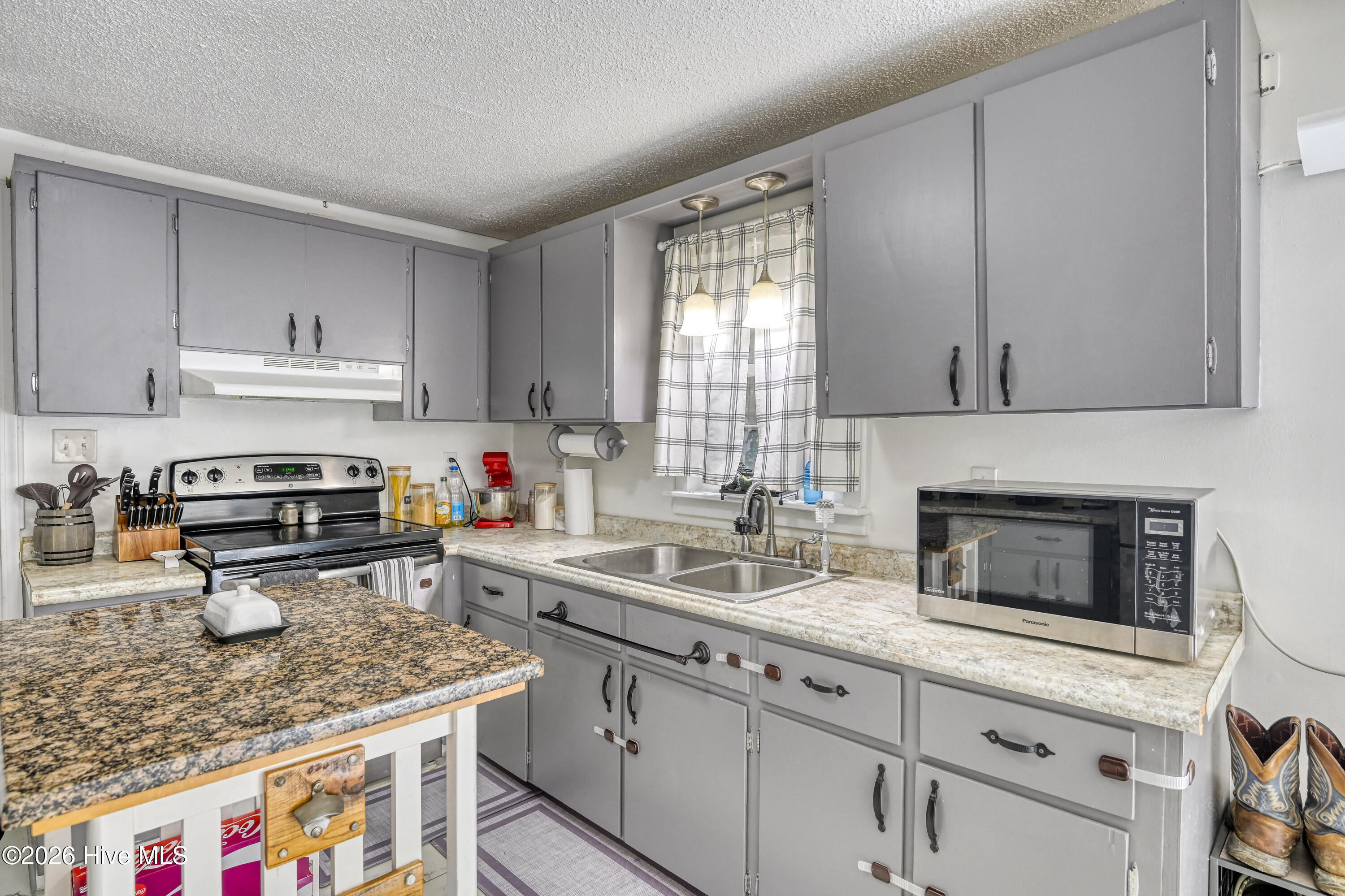 298 Comfort Road Richlands, NC 28574 - Photo 6 of 44 Kitchen 2