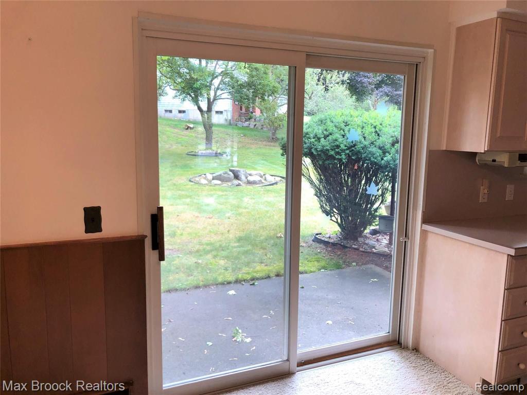 307 Arizona Avenue Rochester Hills, MI 48309 - Photo 30 of 40