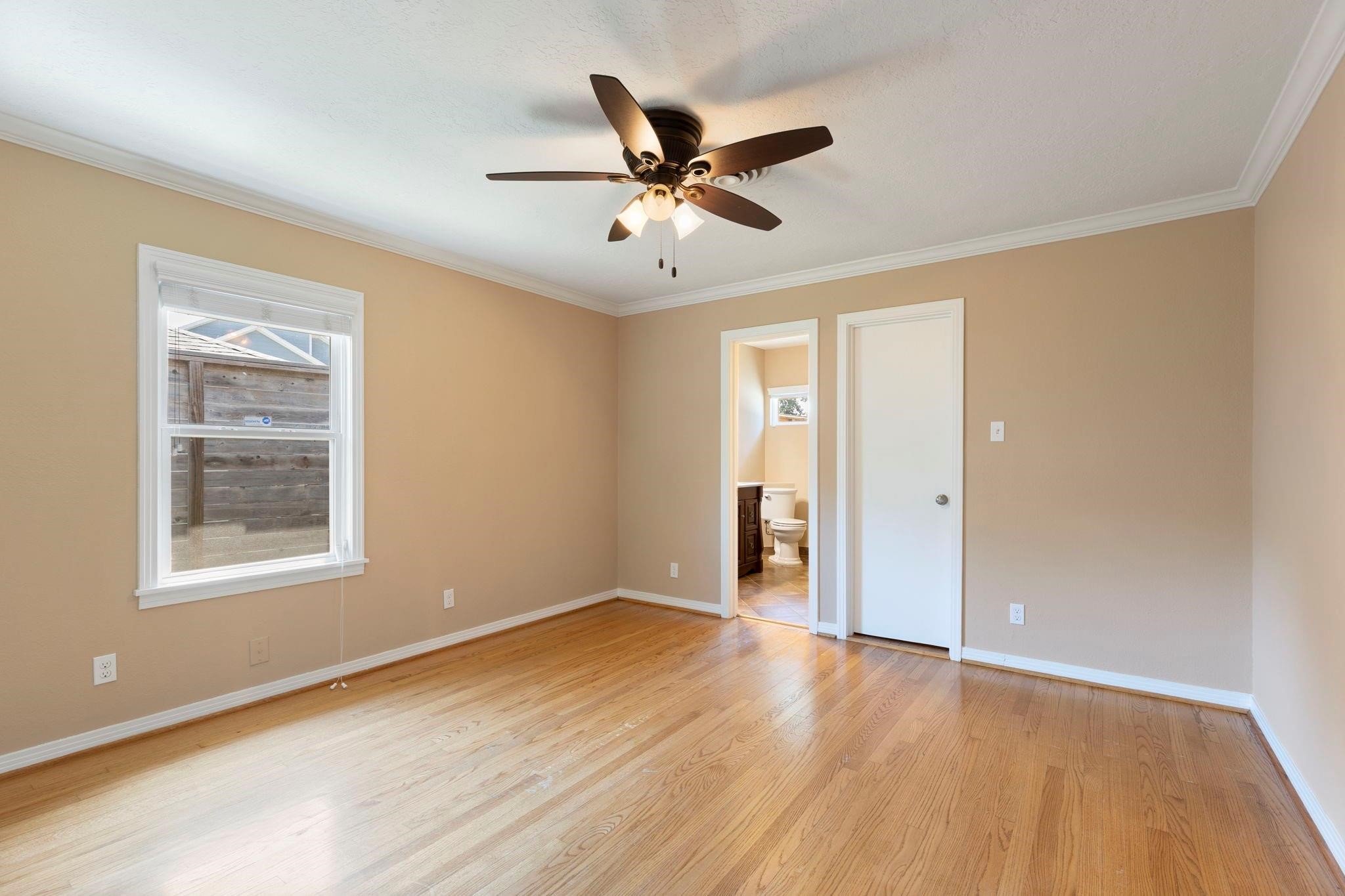 1802 Turnpike Road Houston, TX 77008 - Photo 28 of 47