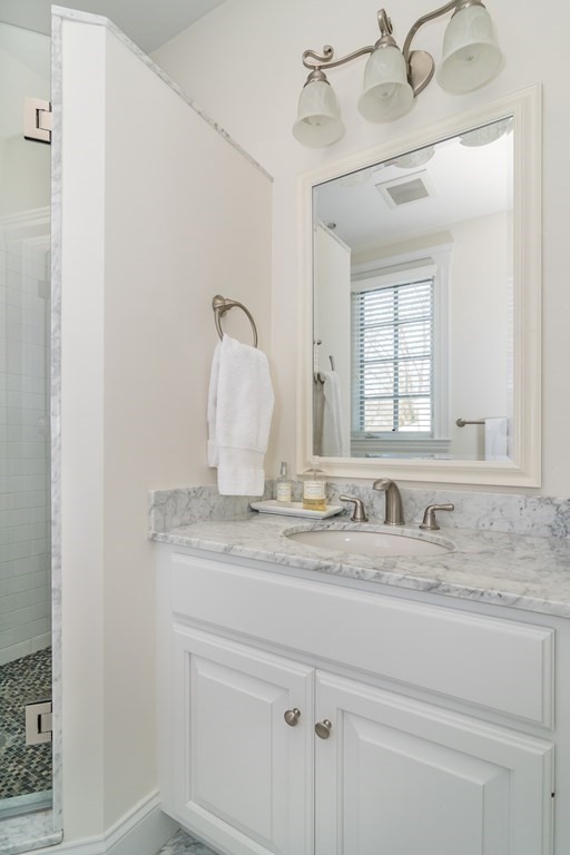 68 Woodcliff Road Wellesley, MA 02481 - Photo 22 of 30