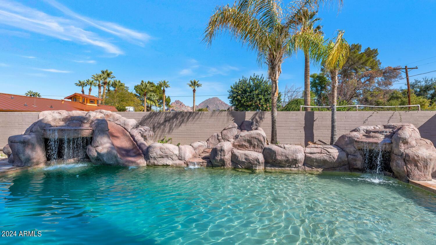 3713 East Camelback Road Phoenix, AZ 85018 - Photo 32 of 35 3713 E Camelback Rd-large-029-010-TOD999