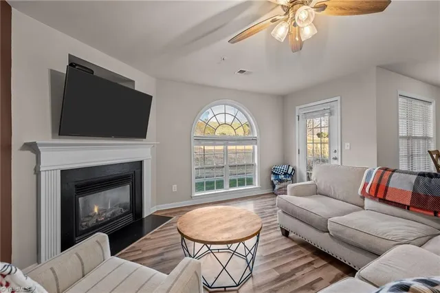 $185,000 | 4702 Pennoak Lane, Greensboro, NC 27407