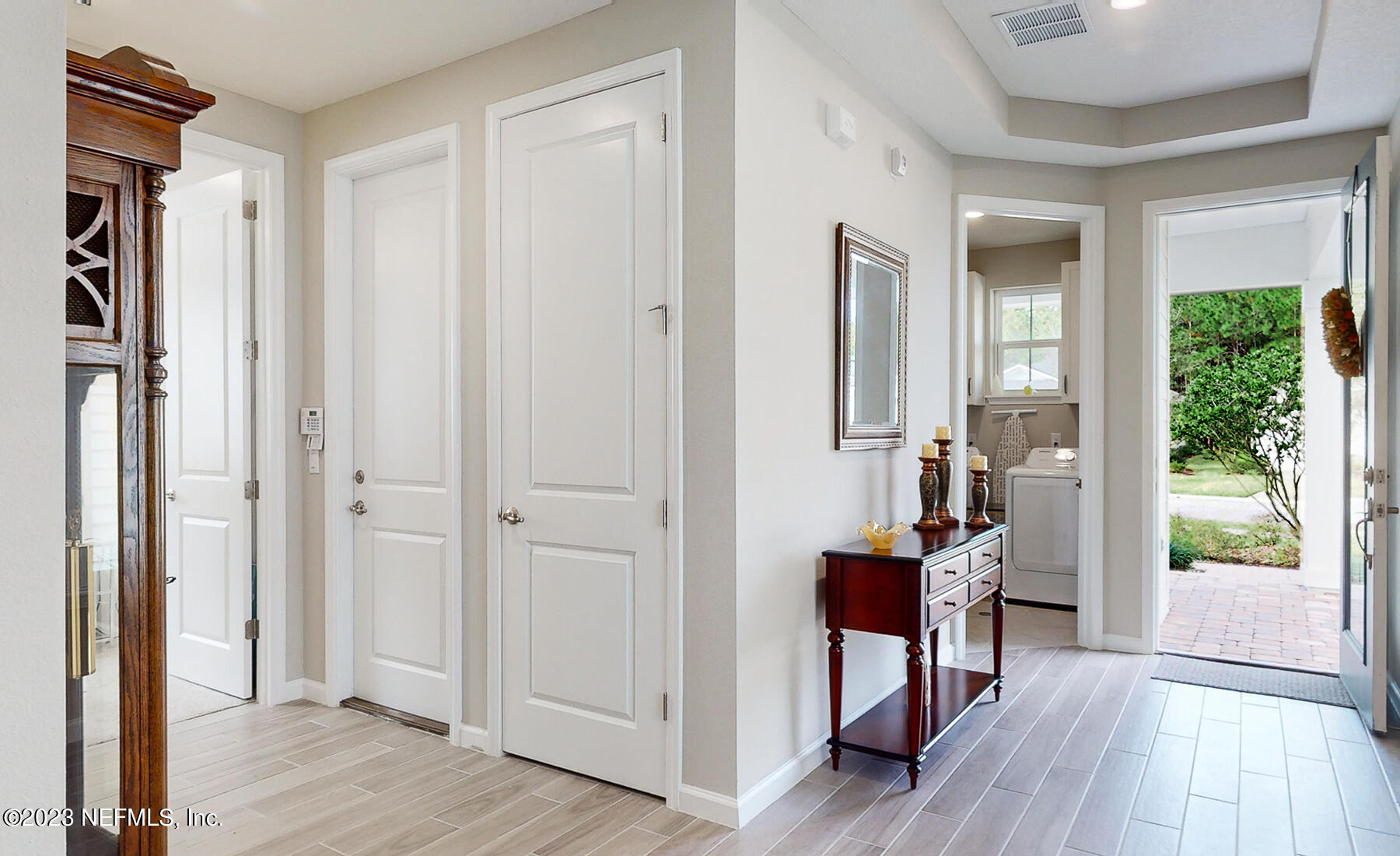 1113 Rustic Ml Drive St. Augustine, FL 32092 - Photo 4 of 62 Foyer